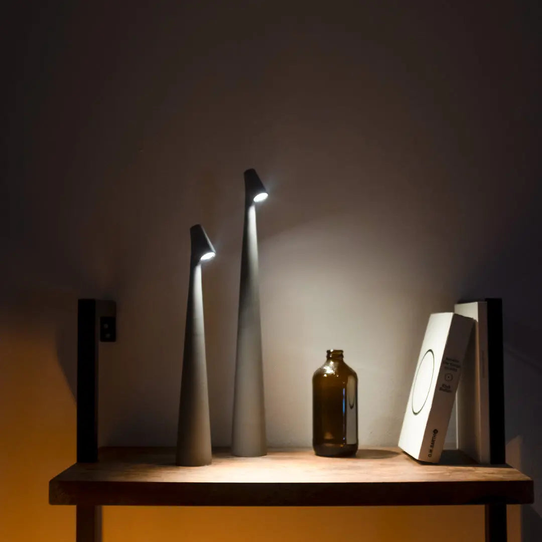 Skorter | Wireless LED lamp in minimalist design | Table lamp