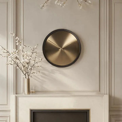 Skorter | Sloa - Elegant Wall Clock in Brass and Black