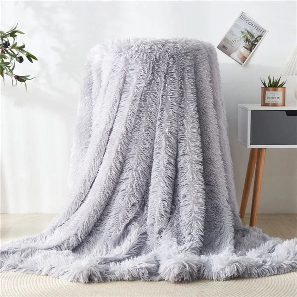 Skorter | DALA - Fluffy fur blanket