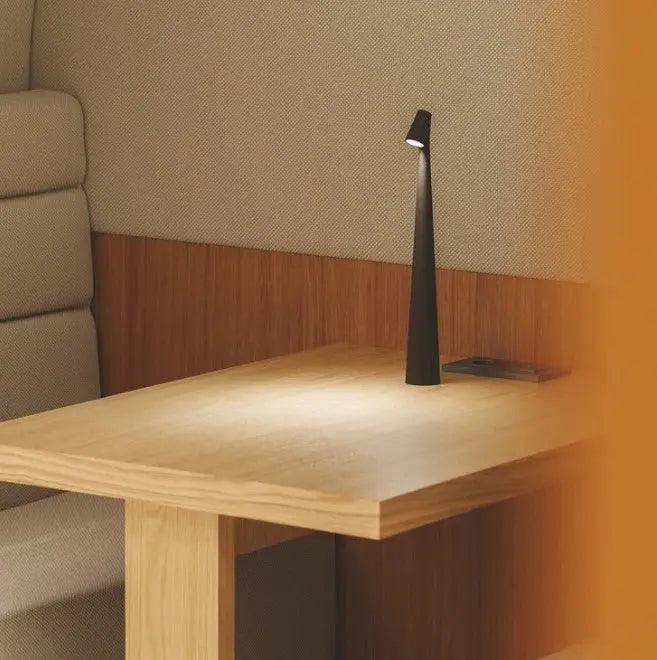 Skorter | Dorsø - L'ummiere D'apol table lamp
