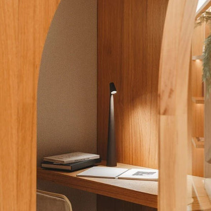 Skorter | Portable Table Lamp
