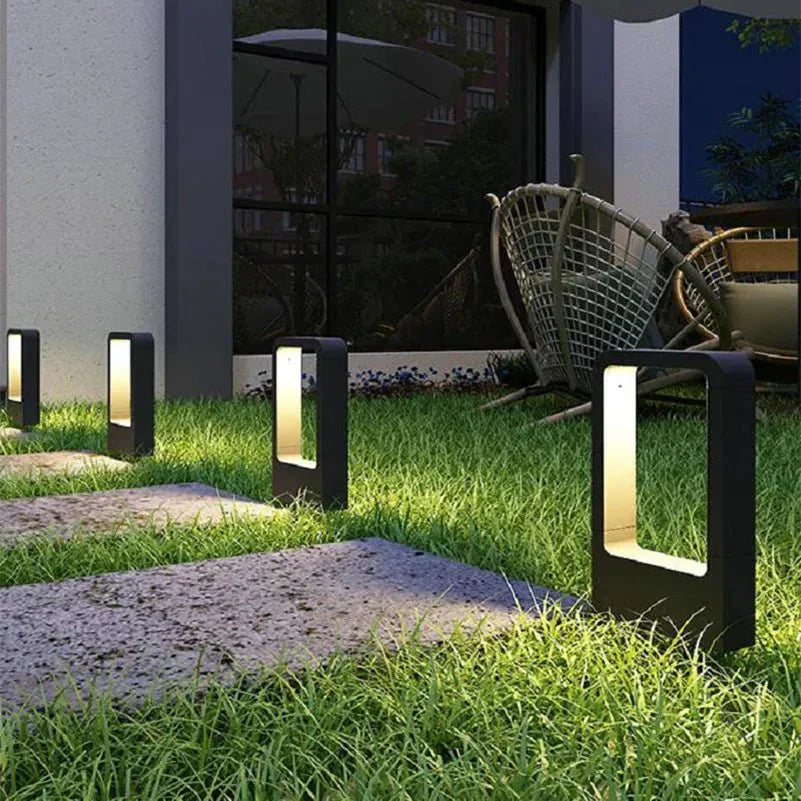 Skorter | Elegant Aluminum Floor Lamp for a Luxurious Shine Outdoors