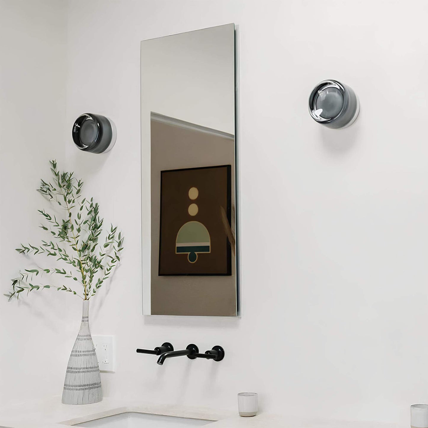 Skorter | Elegant Wall Lamp for Contemporary Interior