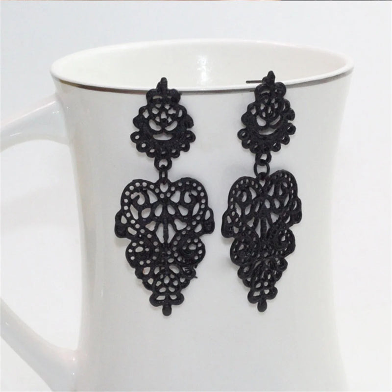 Skorter | Black Color Fashionable Ultra-Thin Flower Earrings Collection