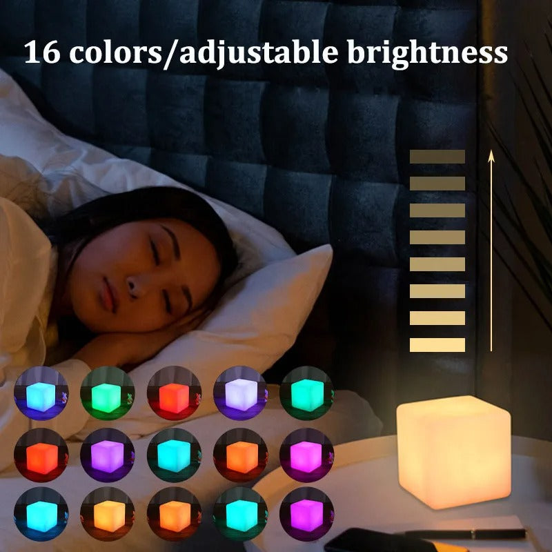 Skorter | Cube Lamp - Modern Square Lamp with Ambient Lighting