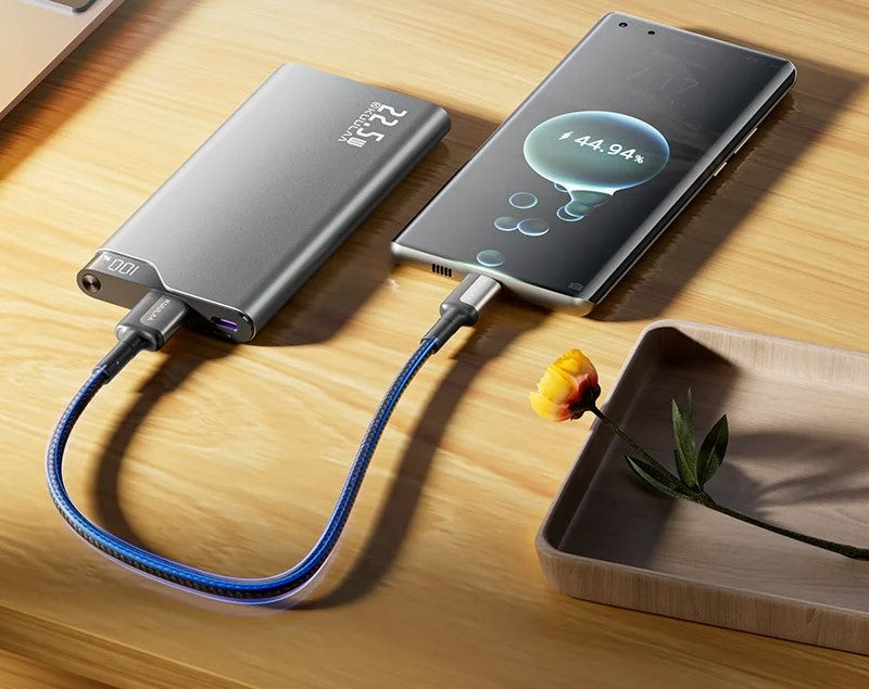 Skorter | All-in-One Power Bank with 4 Built-In Cables - 10000mAh Portable Fast Charger