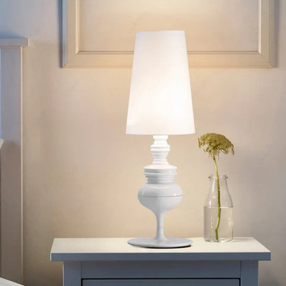 Skorter | Modern Scandinavian LED Table Lamp