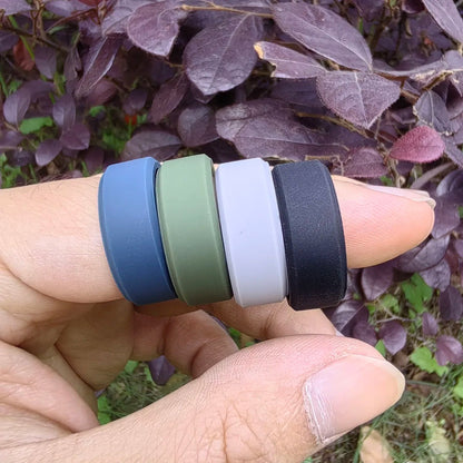 Skorter | Black Silicone Ring Set x 4– Stylish and Durable Wedding Band Alternative