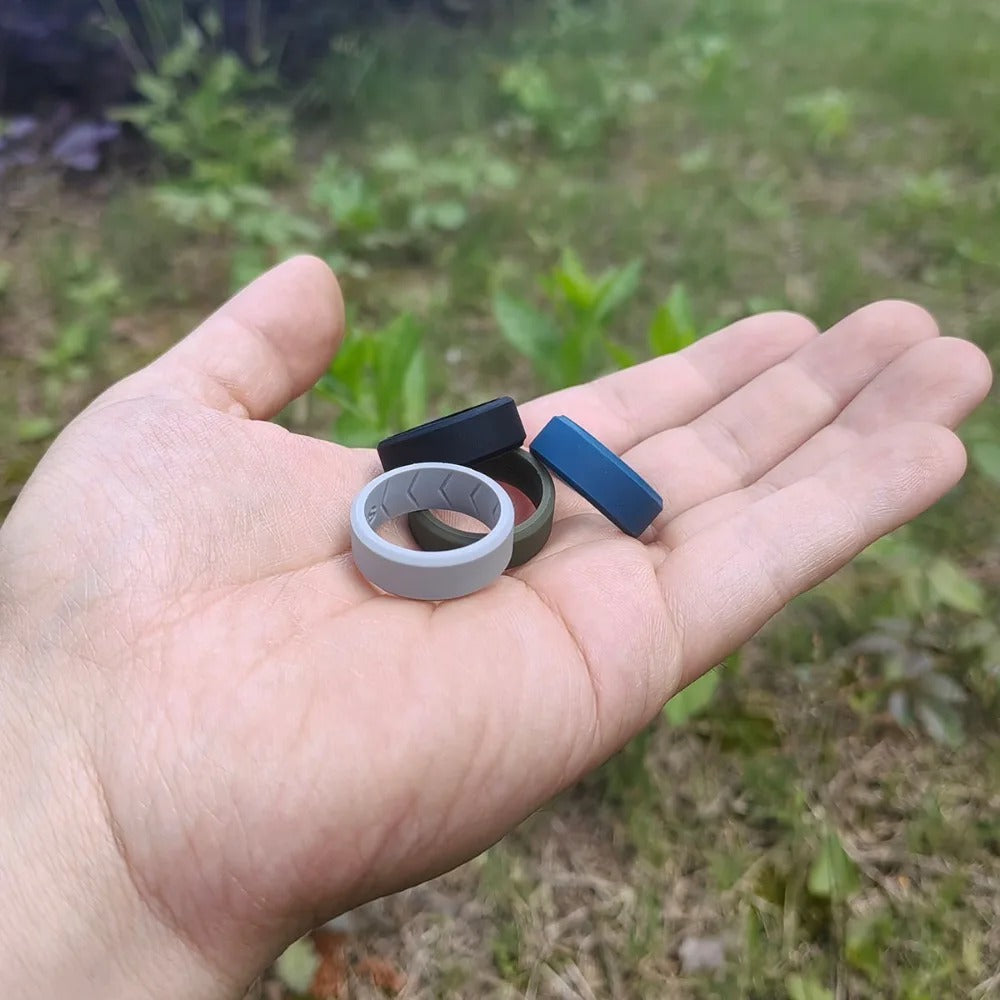 Skorter | Black Silicone Ring Set x 4– Stylish and Durable Wedding Band Alternative