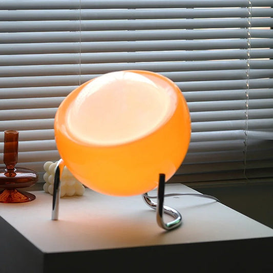 Skorter | Glass table lamp in Bauhaus style for artistic atmosphere