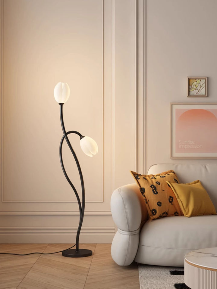 Manta Flower Floor Lamp - SKØRTER