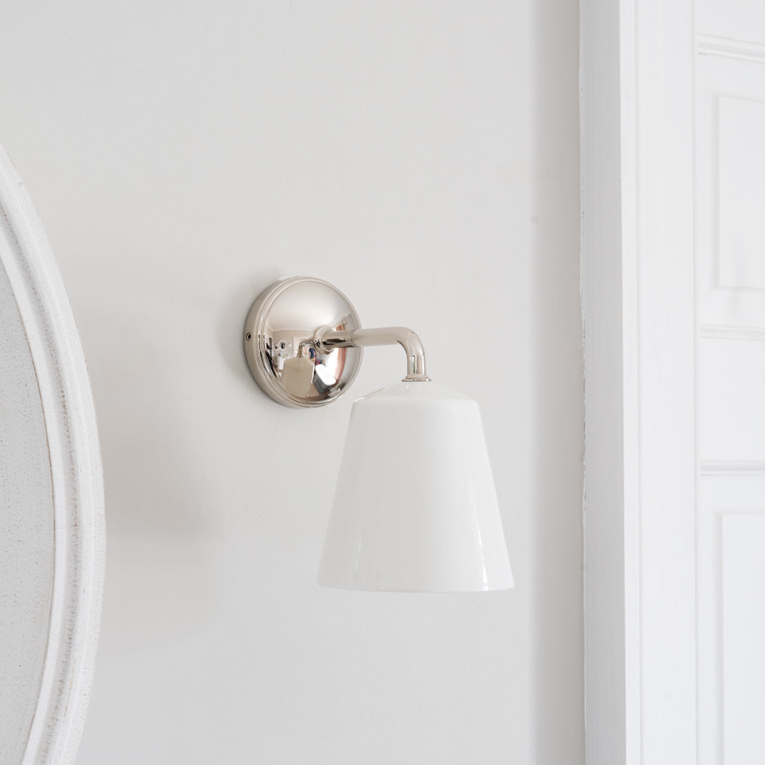 Skorter | Richmond Small Wall Lamp Fine Porcelain - Polished Nickel