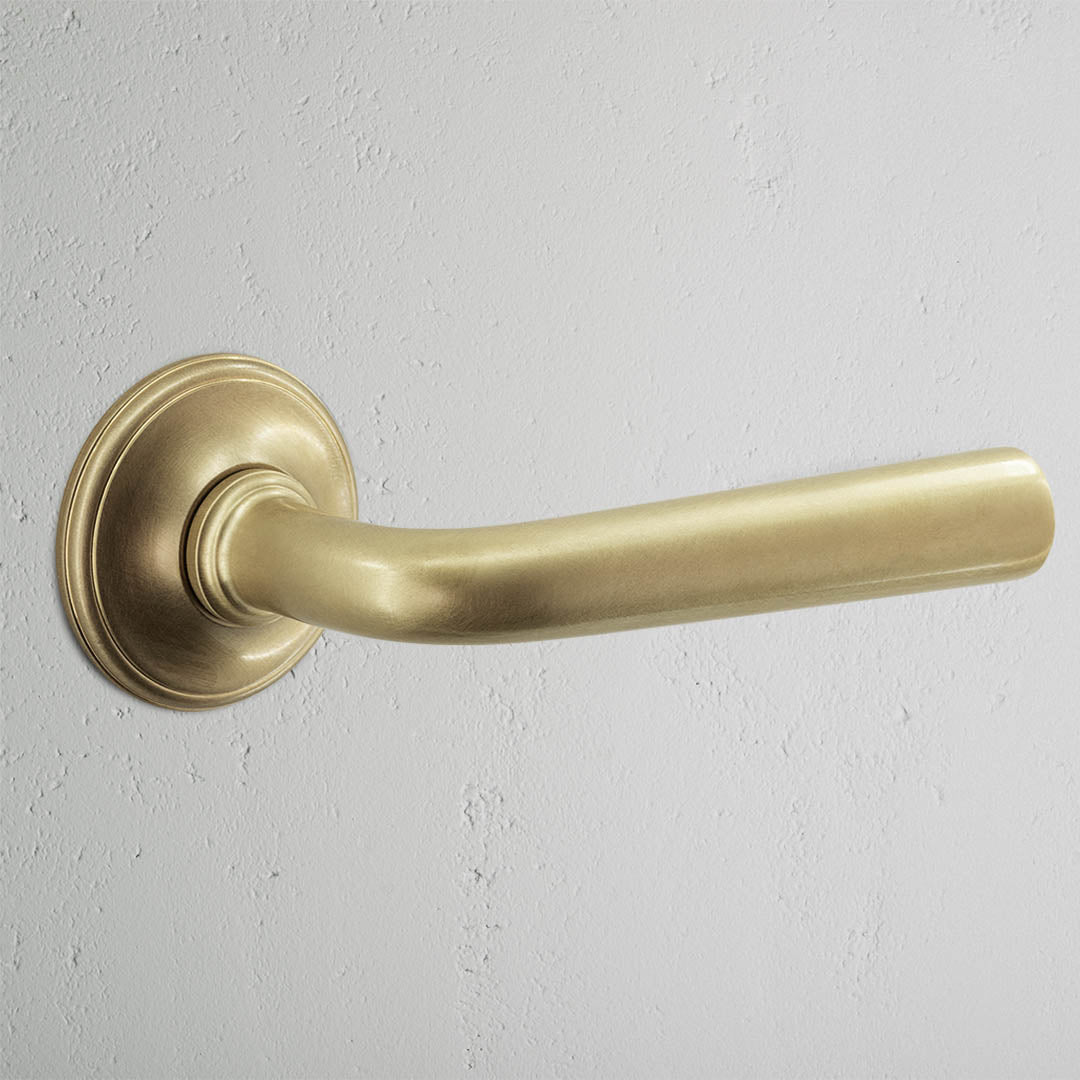 Skorter | Apsley Fast Door Handle - Antique Brass