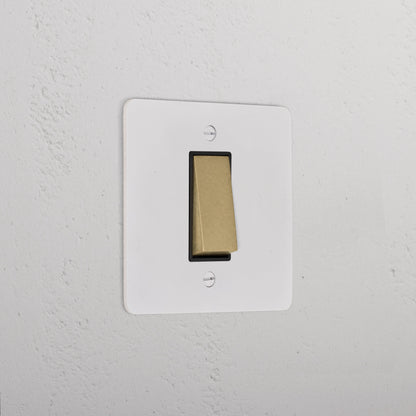 Skorter | 1G Retractive Rocker Switch - Malbar Antique Brass Black
