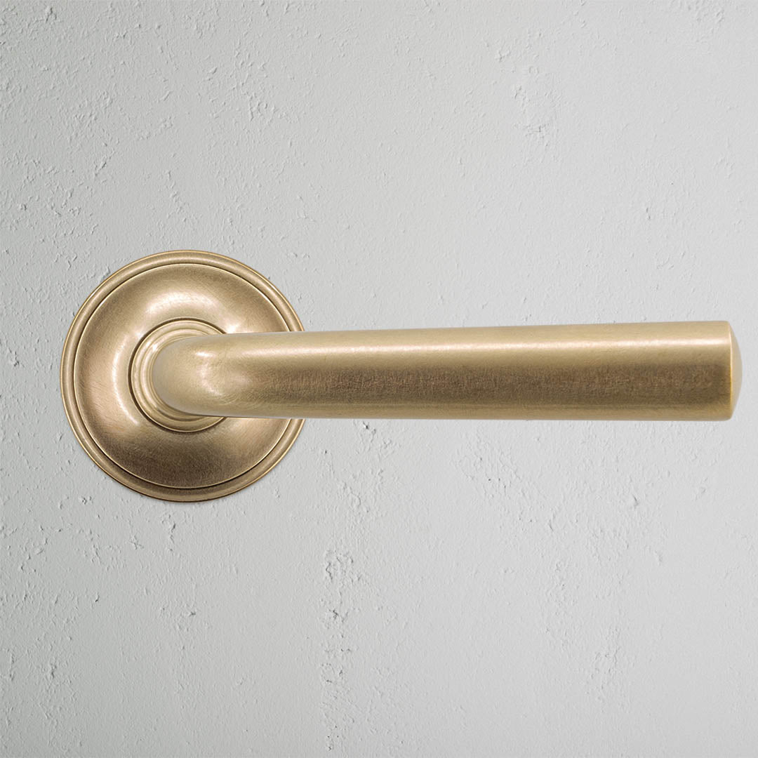 Skorter | Apsley Unchecked Door Handle - Antique Brass