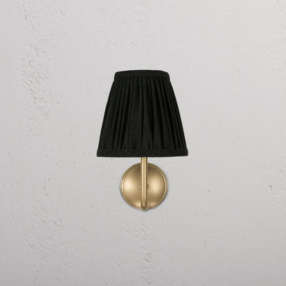 Skorter | Malvern Small Wall Lamp Folded Deep Green - Antique Brass