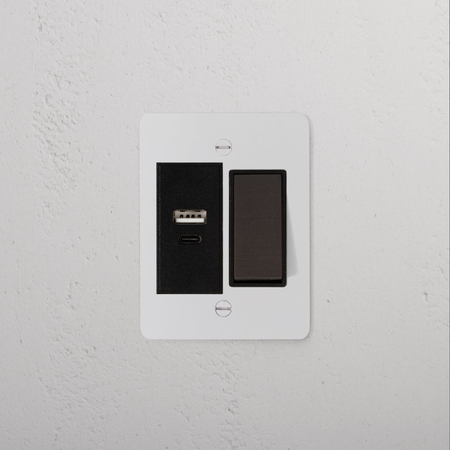 Skorter | 1G To Way Rocker + USB A+C Slimline Switch - Malbar Bronze Black
