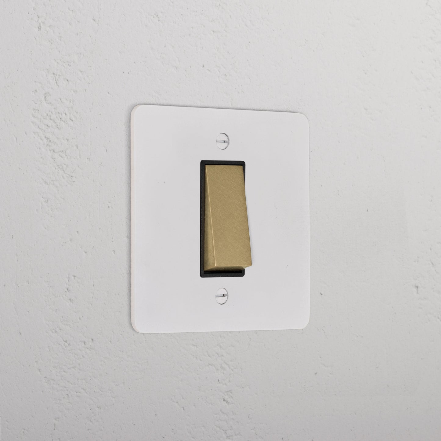 Skorter | 1G Intermediate Rocker Switch - Malbar Antique Brass Black