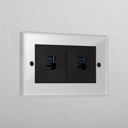 Skorter | 2x USB A+C Fast Charging Port - Clear Black