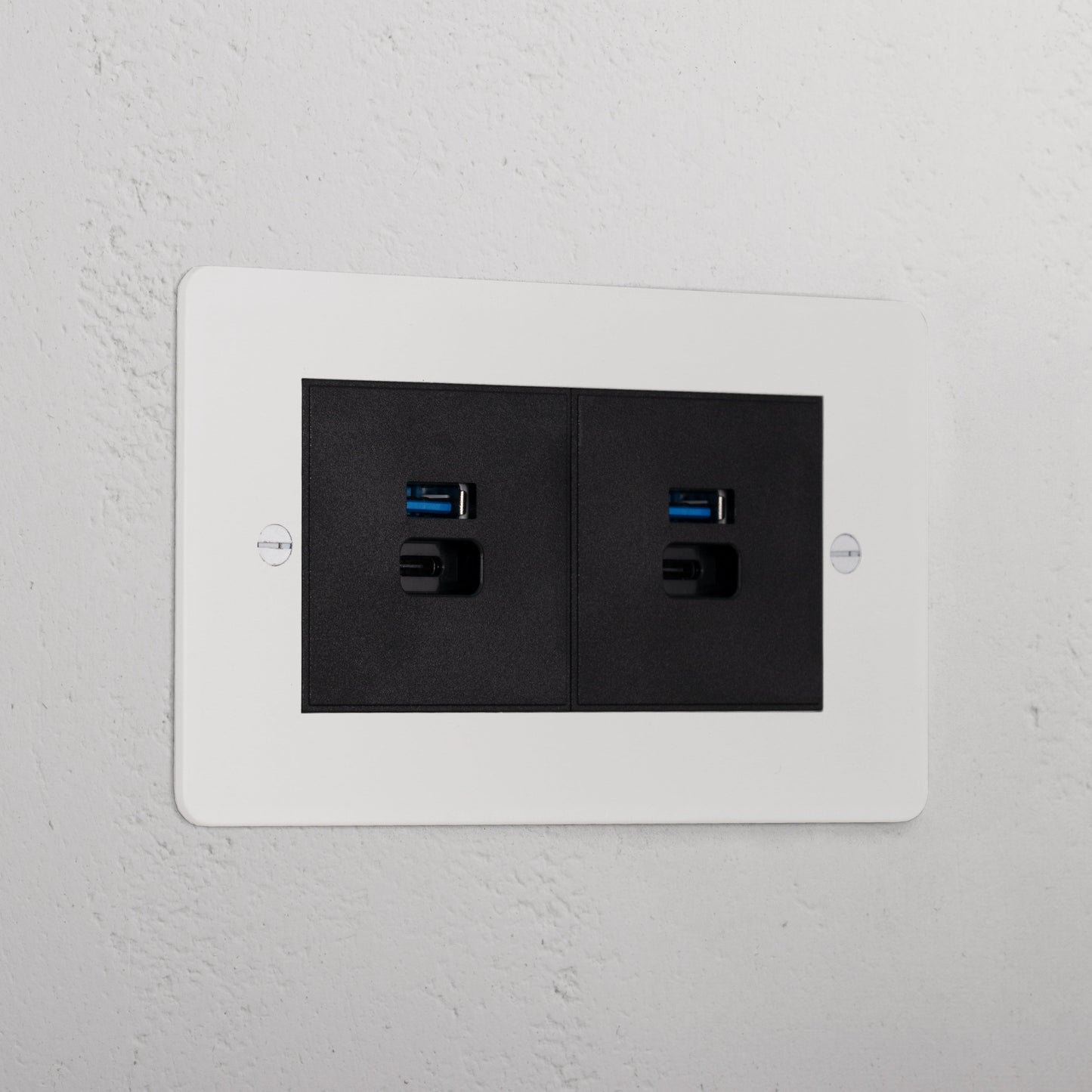 Skorter | 2X USB A+C Fast Charging Port - Malbar Black