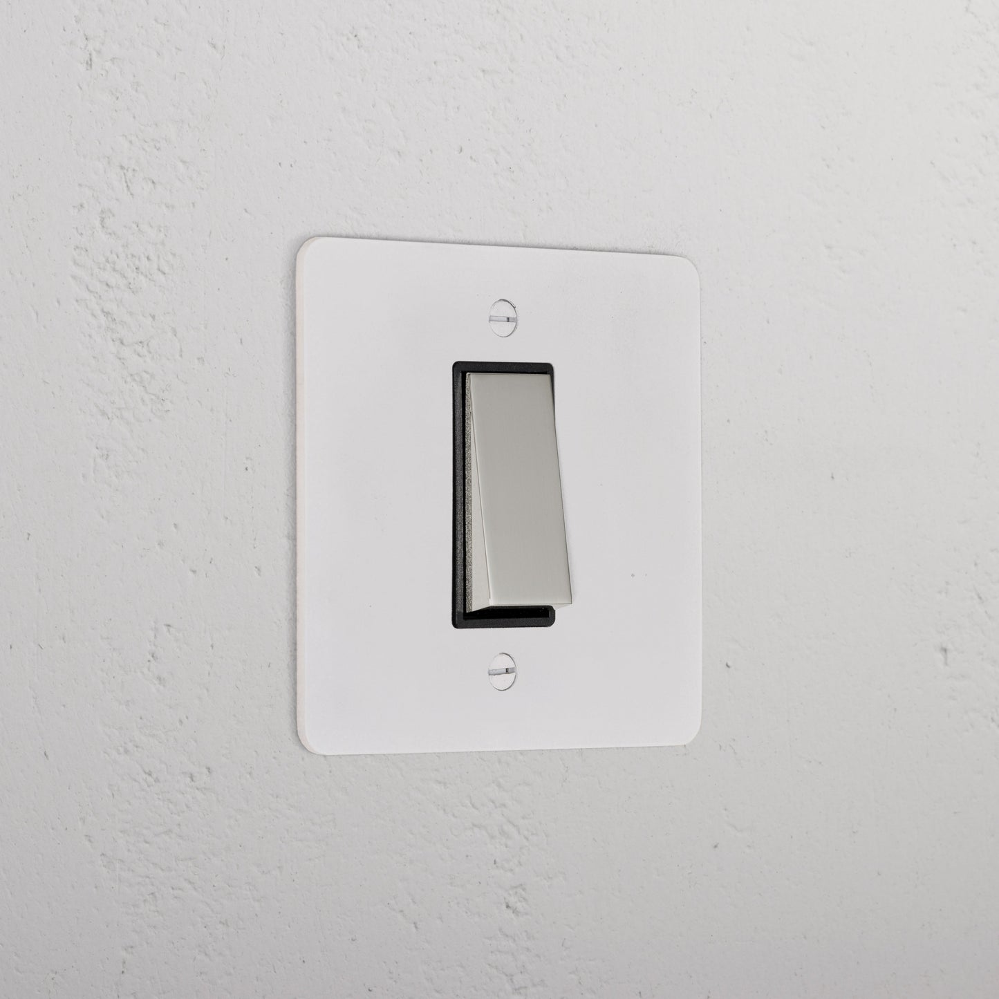 Skorter | 1G Retractive Rocker Switch - Malbar Polished Nickel Black