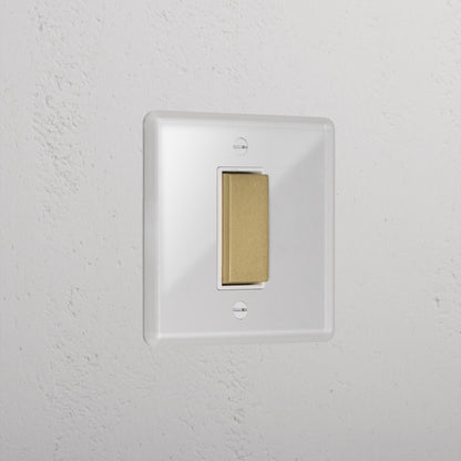 Skorter | 1G Center Retractive Rocker Switch - Clear Antique Brass White