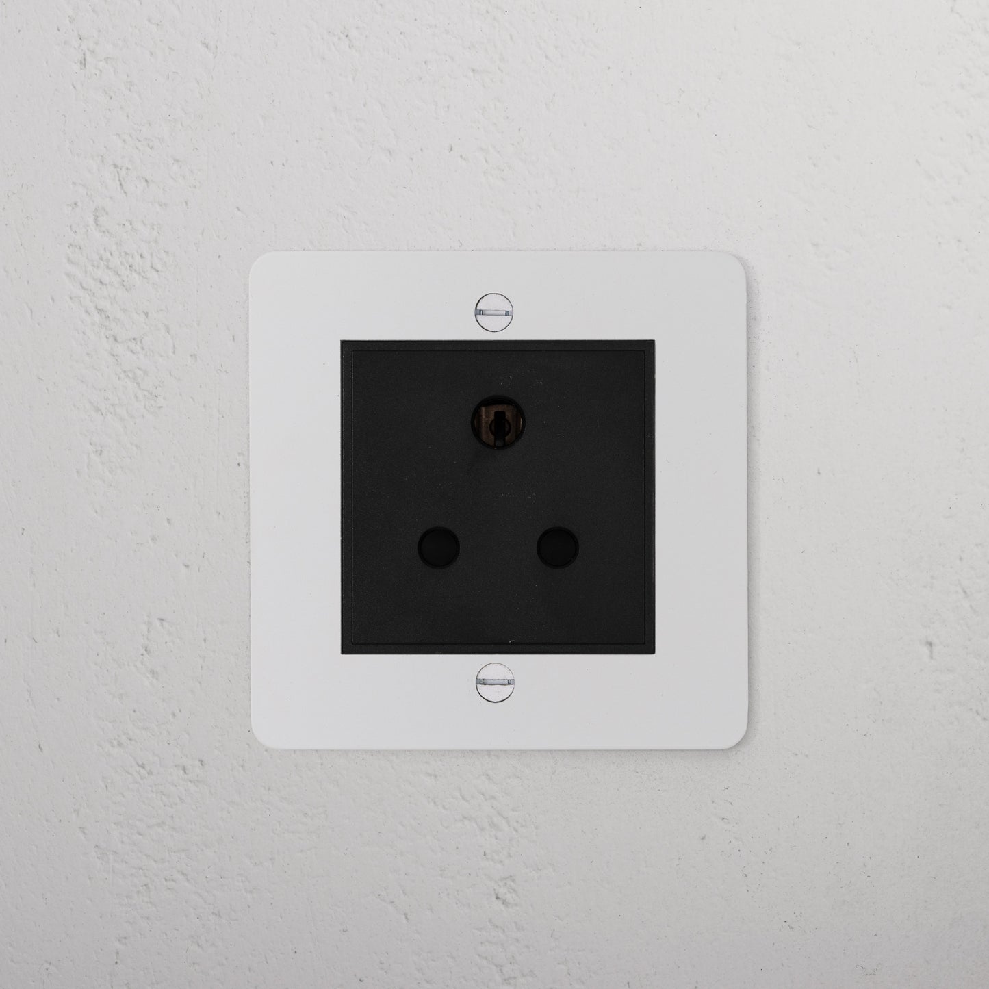 Skorter | 5A light switch - paintable black