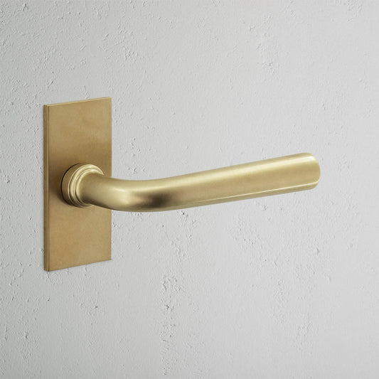 Skorter | Apsley Short Plate Fixed Door Handle - Antique Brass
