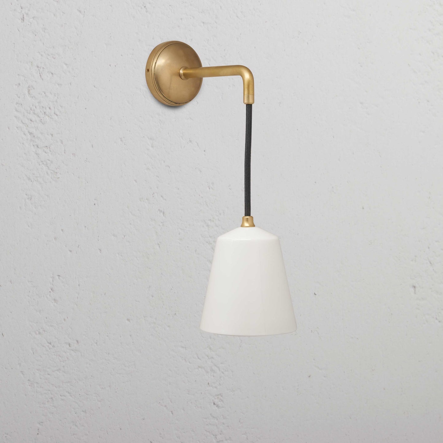 Skorter | Richmond Small Hanging Wall Lamp Fine Porcelain - Antique Brass
