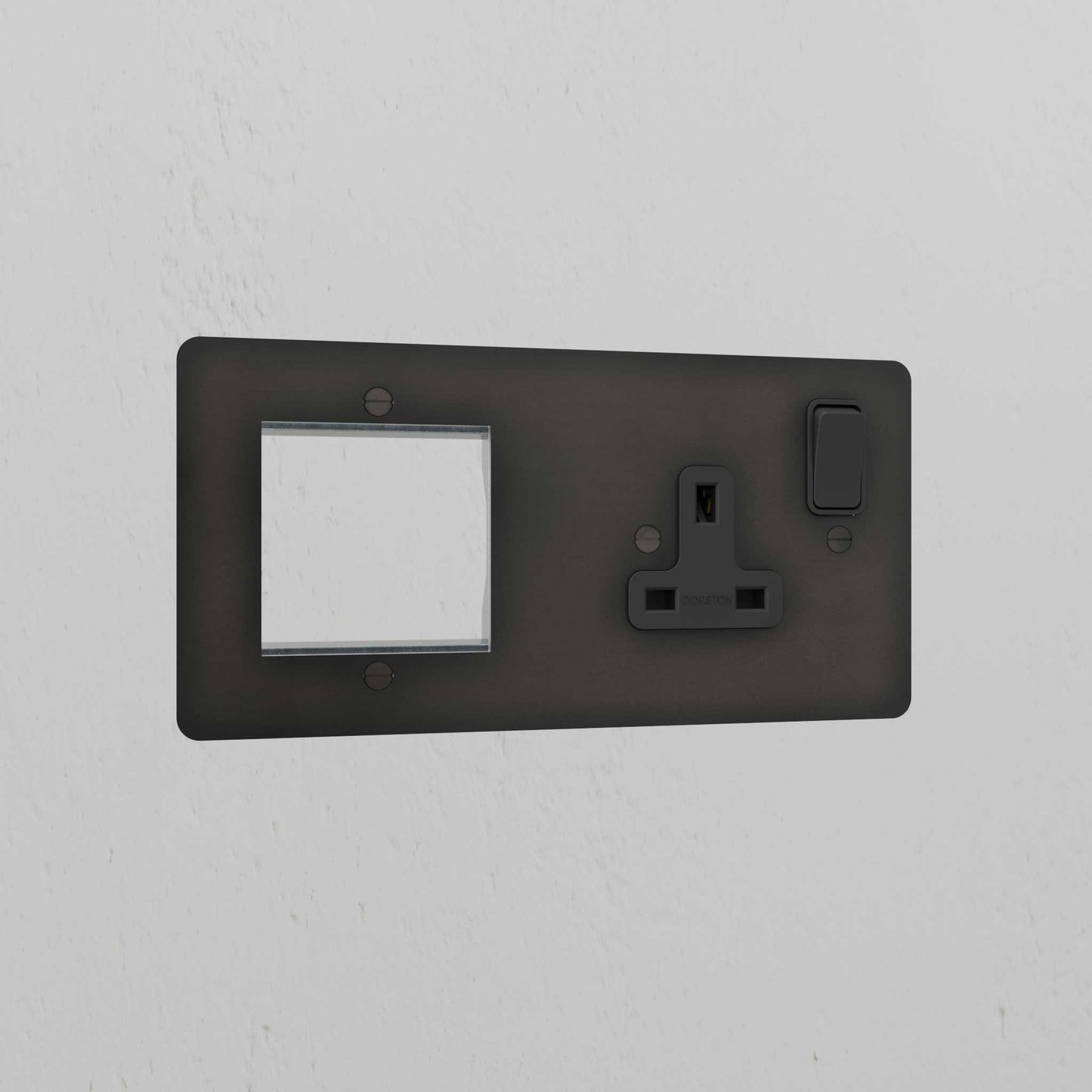 Skorter | 1G 50mm Module & Single Socket UK Plate - Bronze Black