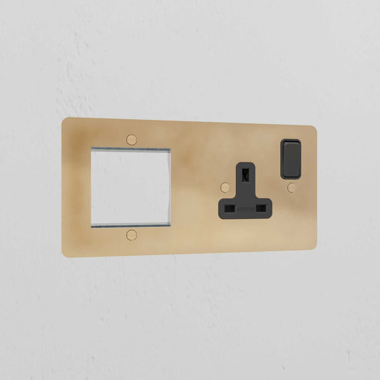 Skorter | 1G 50mm Module & Single Socket UK Plate - Antique Brass Black