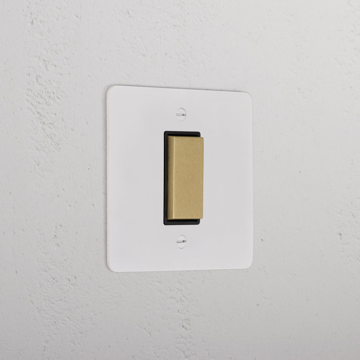 Skorter | 1G Center Retractive Rocker Switch - Malbar Antique Brass Black