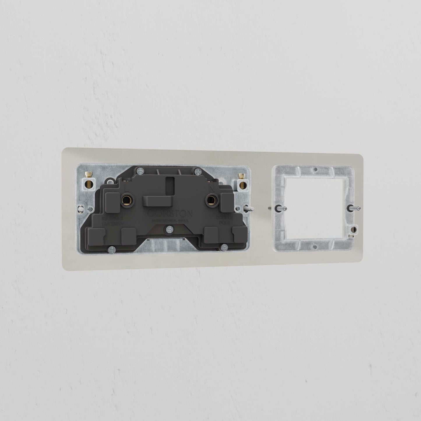 Skorter | 1G 50mm Module & Double Socket UK Plate - Polished Nickel White