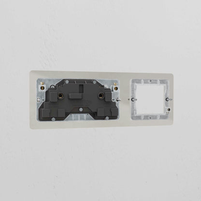 Skorter | 1G 50mm Module & Double Socket UK Plate - Polished Nickel White