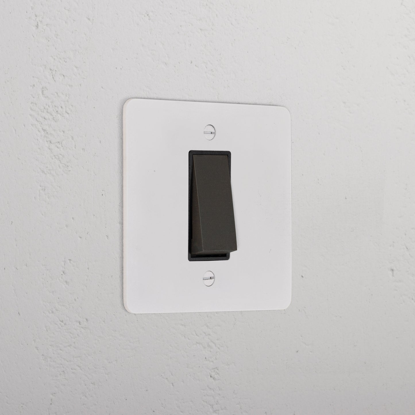 Skorter | 1G Two-way Rocker Switch - Painted Bronze Black