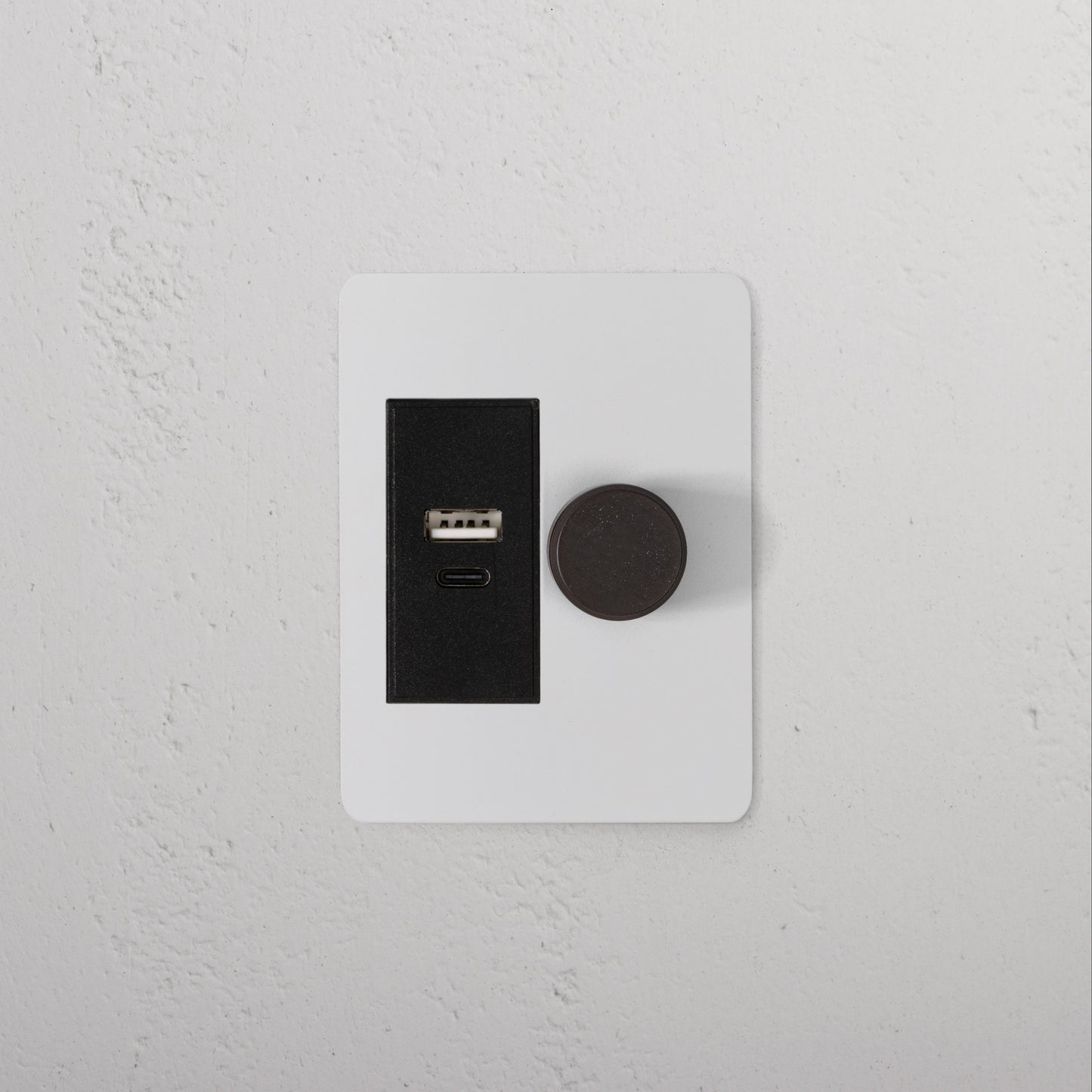 Skorter | 1G Two Way Dimmer + USB A+C Slimline Switch - Malbar Bronze Black