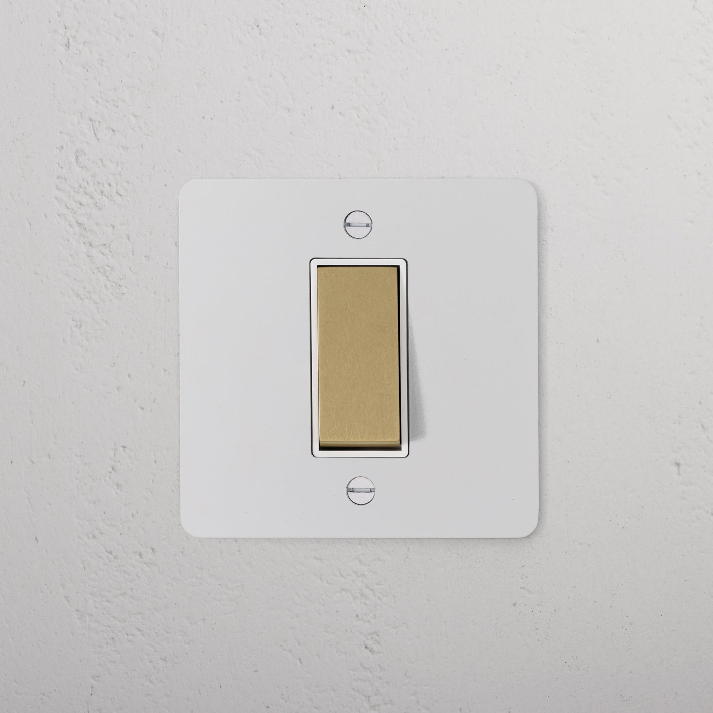 Skorter | 1G Two Way Rocker Switch - Malbar Antique Brass White