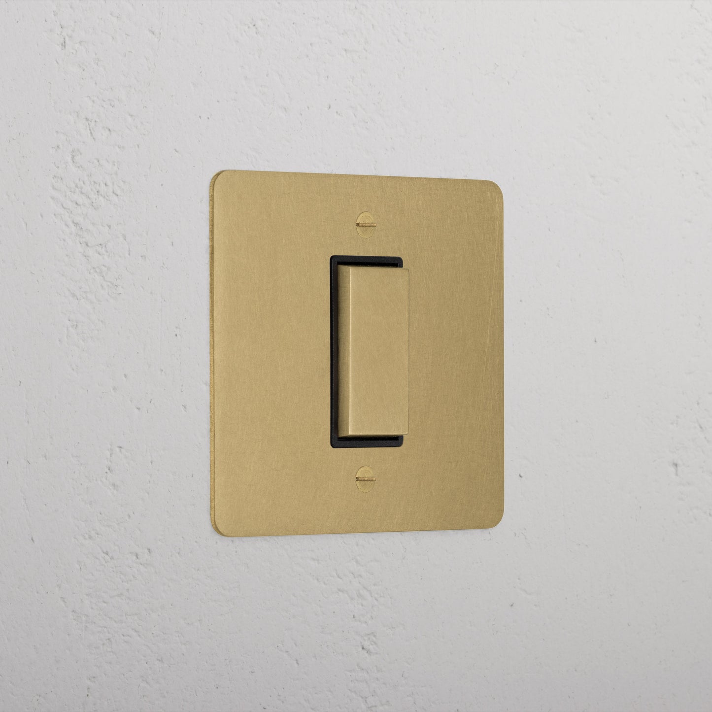 Skorter | 1G Center Retractive Rocker Switch - Antique Brass Black