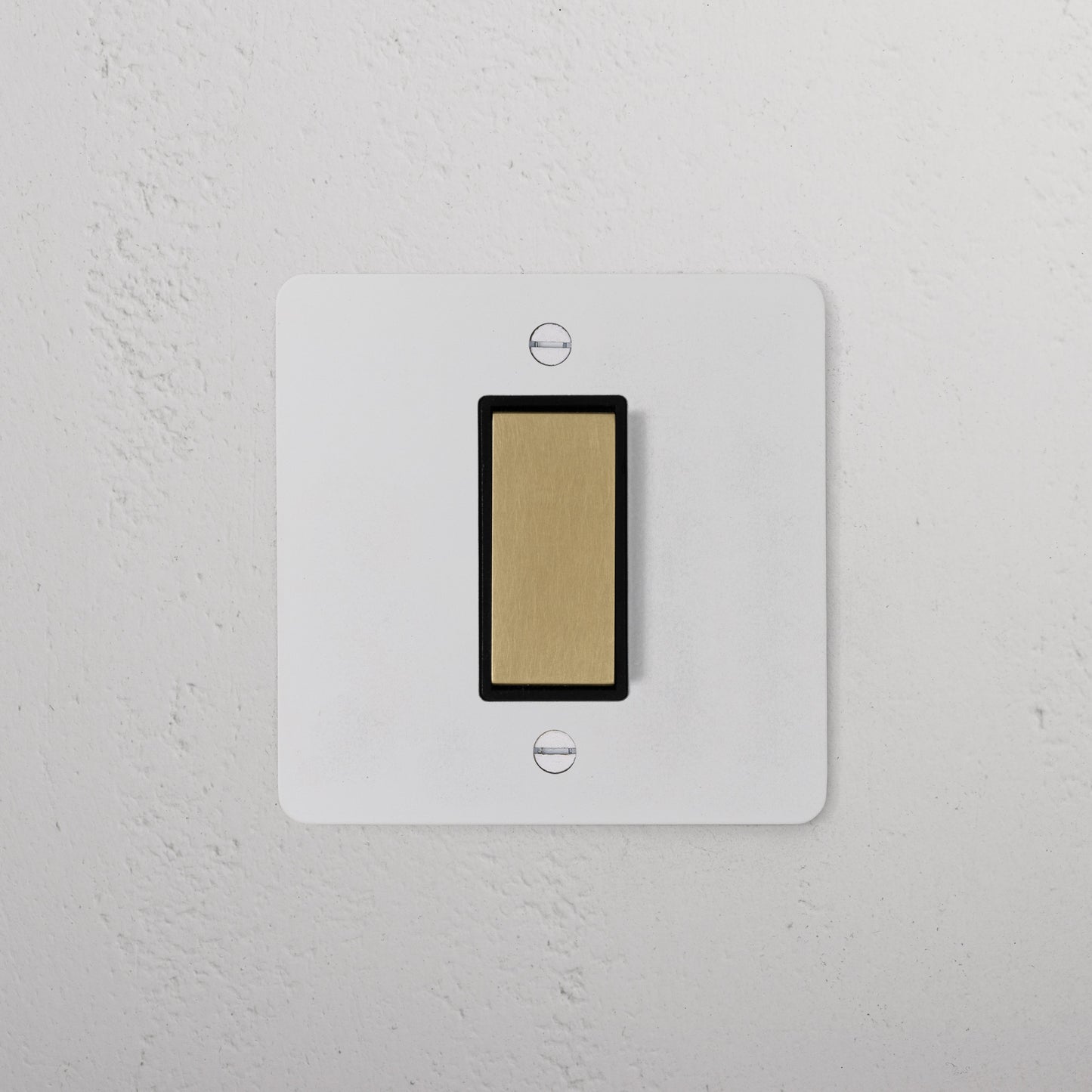 Skorter | 1G Center Retractive Rocker Switch - Malbar Antique Brass Black