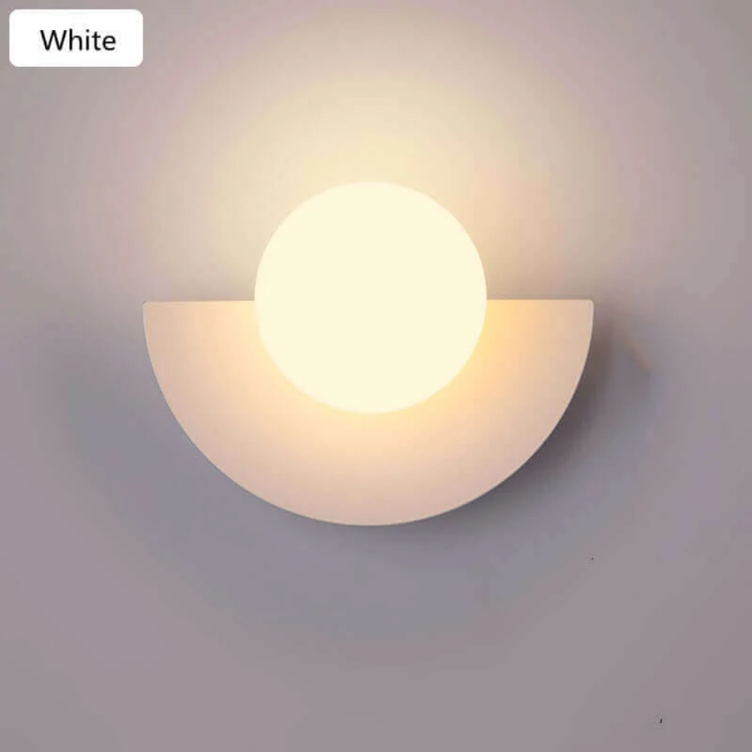 Skorter | Metal Half Moon Wall Lamp - LunaMetal