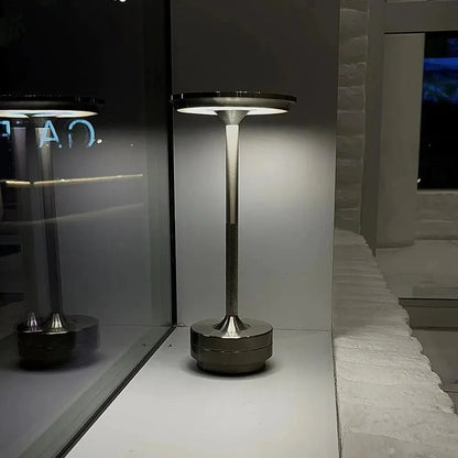 Skorter | Metallic Wireless Table Lamp