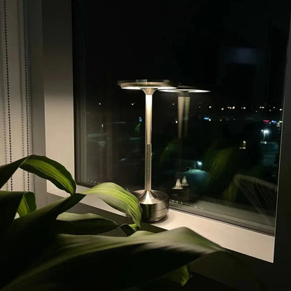 Skorter | Metallic Wireless Table Lamp