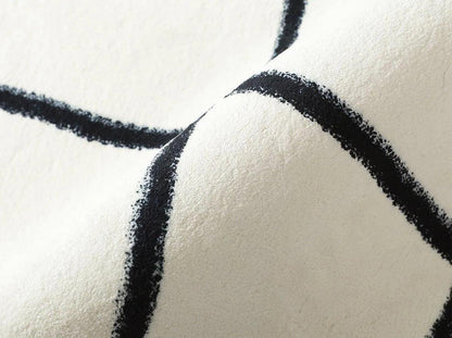Skorter | Minimal Line Irregular Rug │ Modern Thick Plush Soft Rug for the Living Room