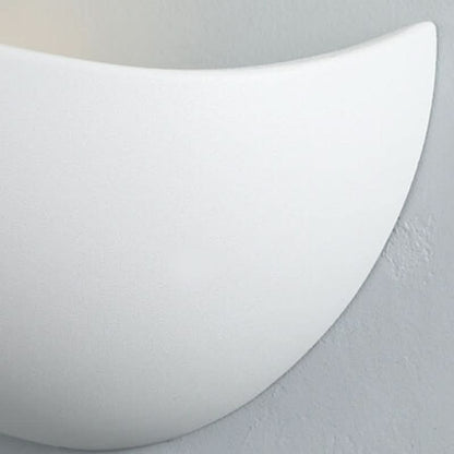 Skorter | Minimalist Half-Round LED Wall Light – Modern Indoor/Outdoor Lamp