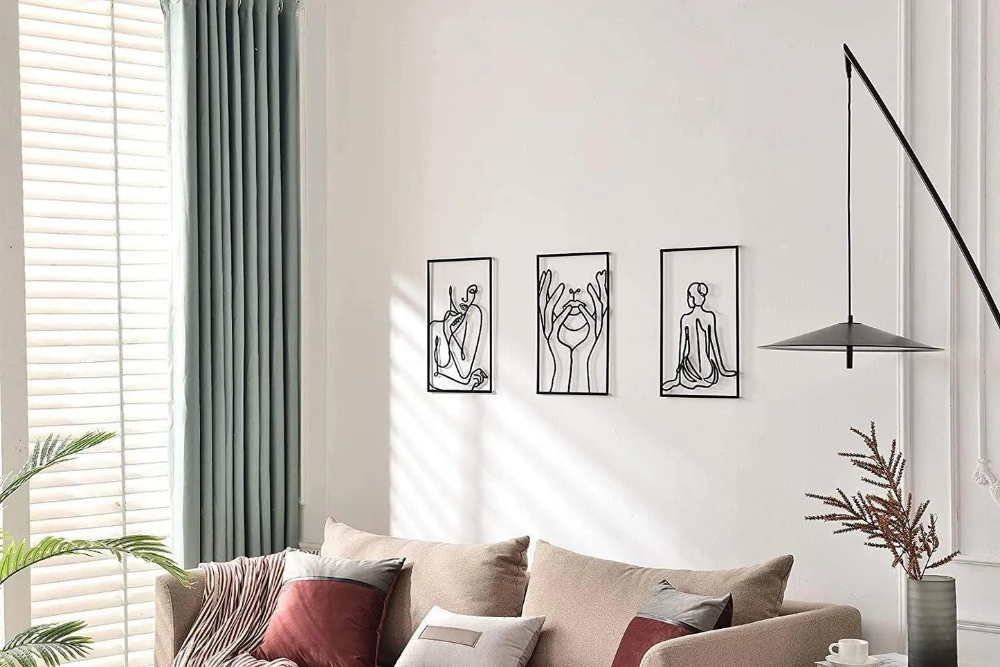 Skorter | Modern abstract female black line silhouette metal art │ Nordic woman iron wall hanging decoration ornament