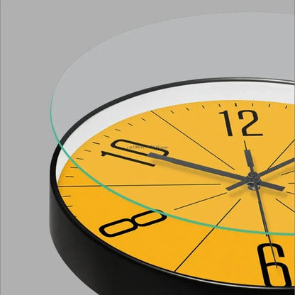Skorter | Modern Nordic Style Wall Clock - Elegant Design - Perfect Time Display