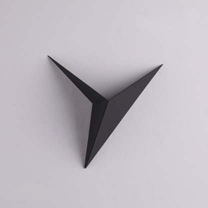 Skorter | Modern Triangular Wall Lamp - TrigoLux