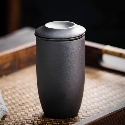 Skorter in ceramic with infuser and lid