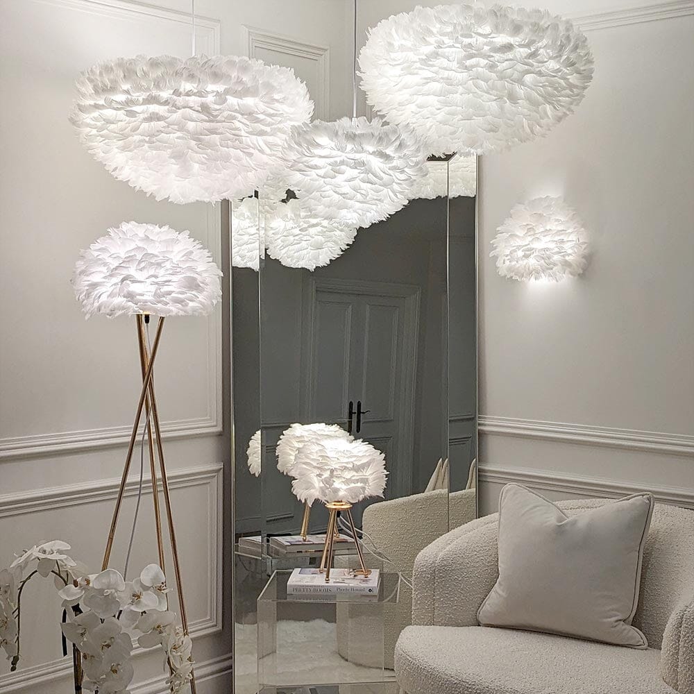 Skorter | Natasha White Feather Wall Lamp