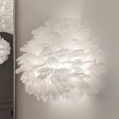 Skorter | Natasha White Feather Wall Lamp